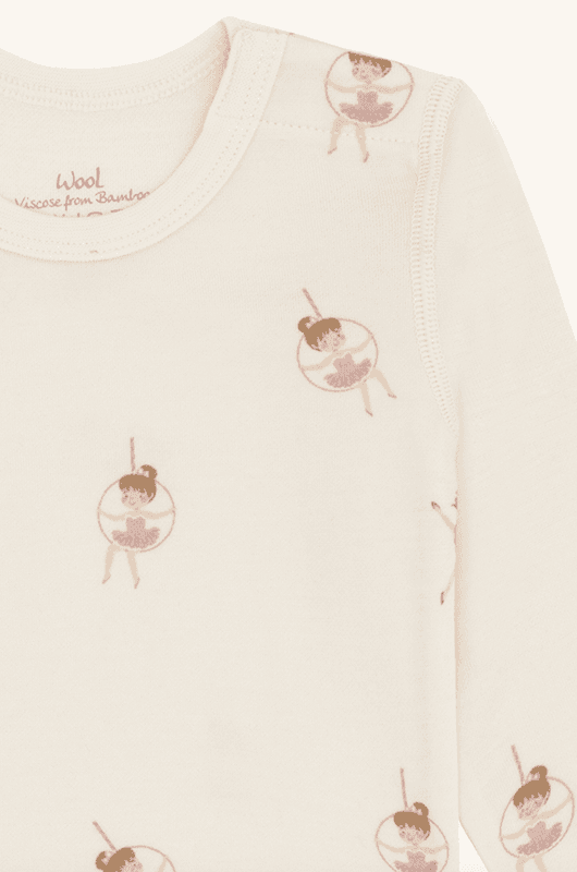 Hust and claire Body ull/bambus baloo line dancer off white